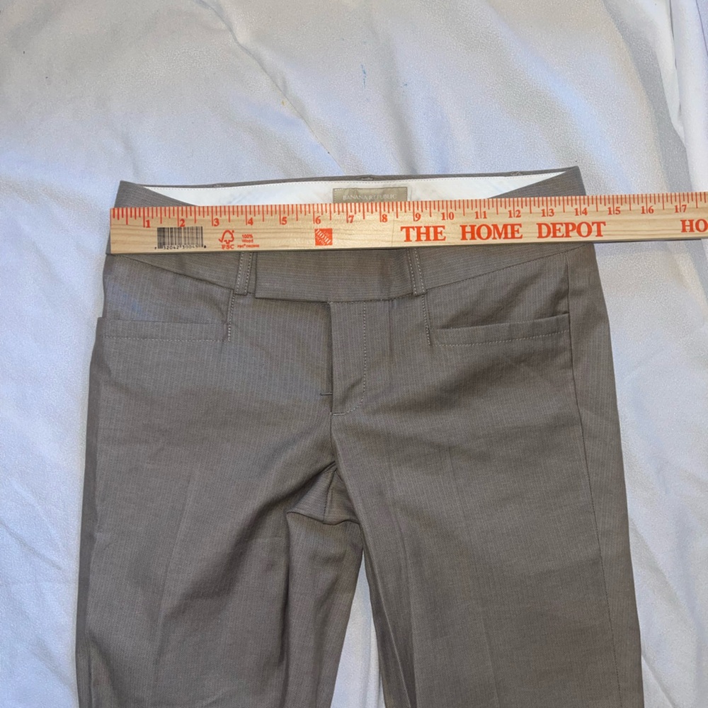 Banana Republic Taupe Dress Pants size 2 woman’s slacks - Picture 3 of 7